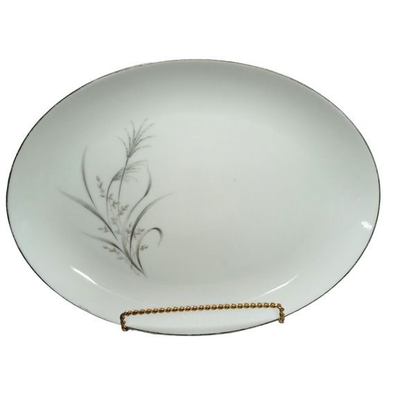 Vintage Oval Serving Platter Tray Castlecourt Wheat Spray Pattern Silver Rim 12" - Picture 2 of 9
